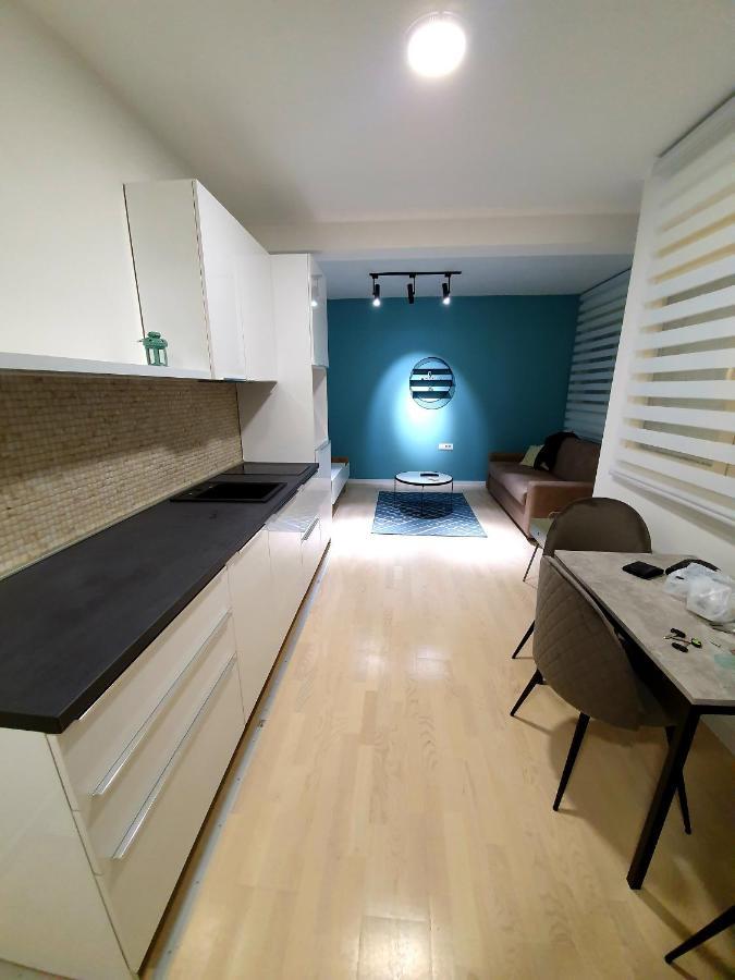 Aleksandar First Sea Line Apartment Bar Ngoại thất bức ảnh